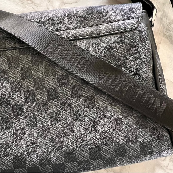 Crossbody Purse - Picture 8 of 10